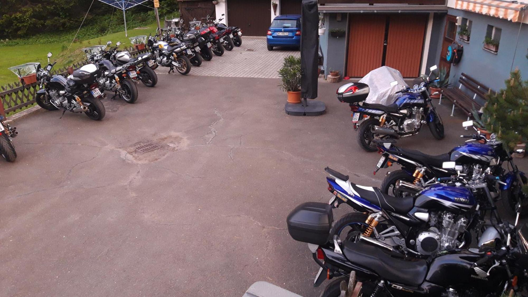 Haus-Erzberg Bed & Breakfast Vordernberg ภายนอก รูปภาพ